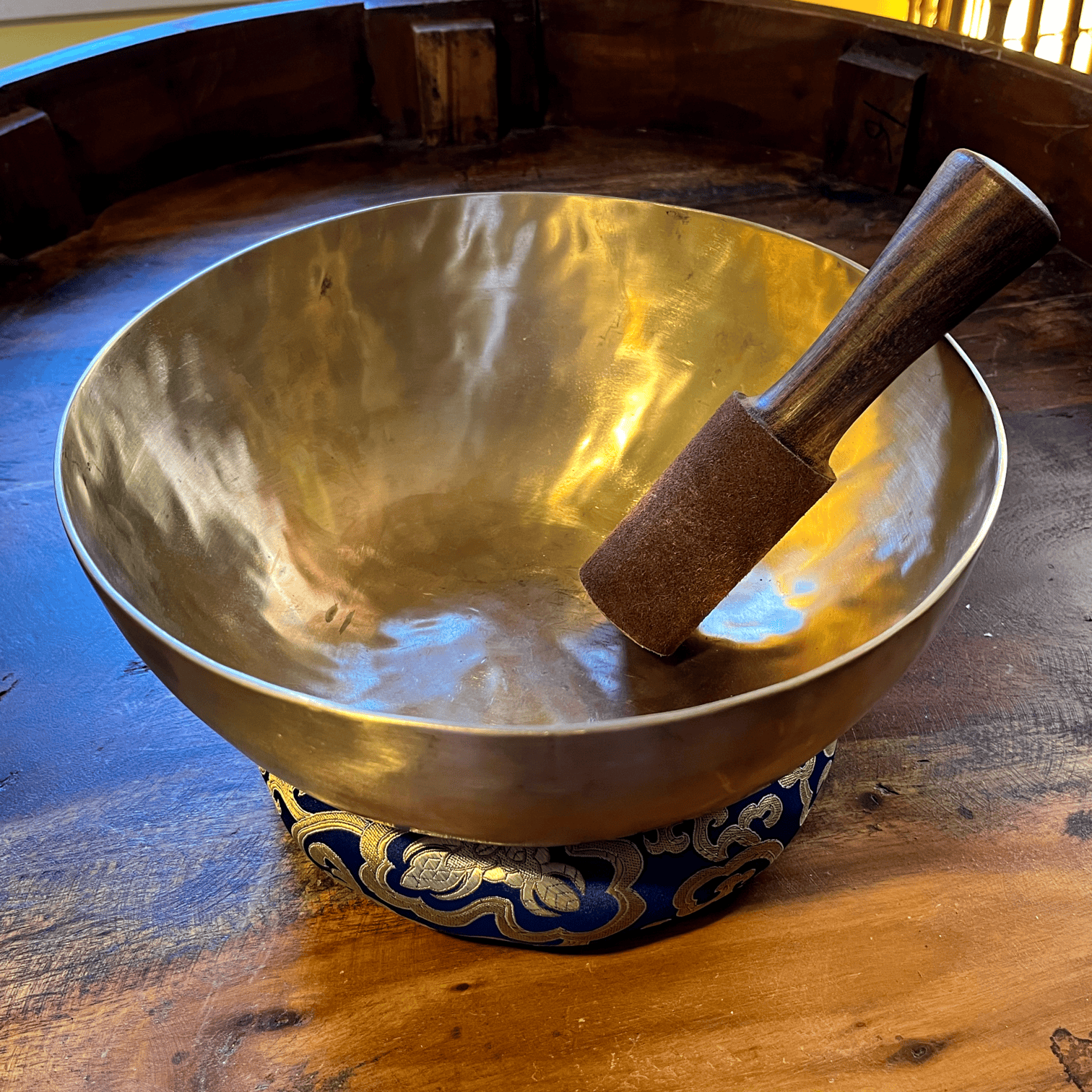 GSB Singing Bowl 23.5cm - 29.5cm