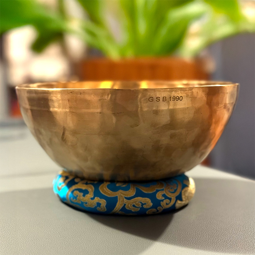 GSB Singing Bowl 23.5cm - 29.5cm - Image 4