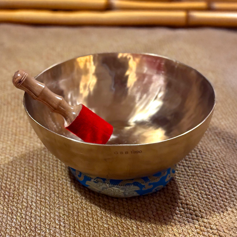 GSB Singing Bowl 23.5cm - 29.5cm - Image 5